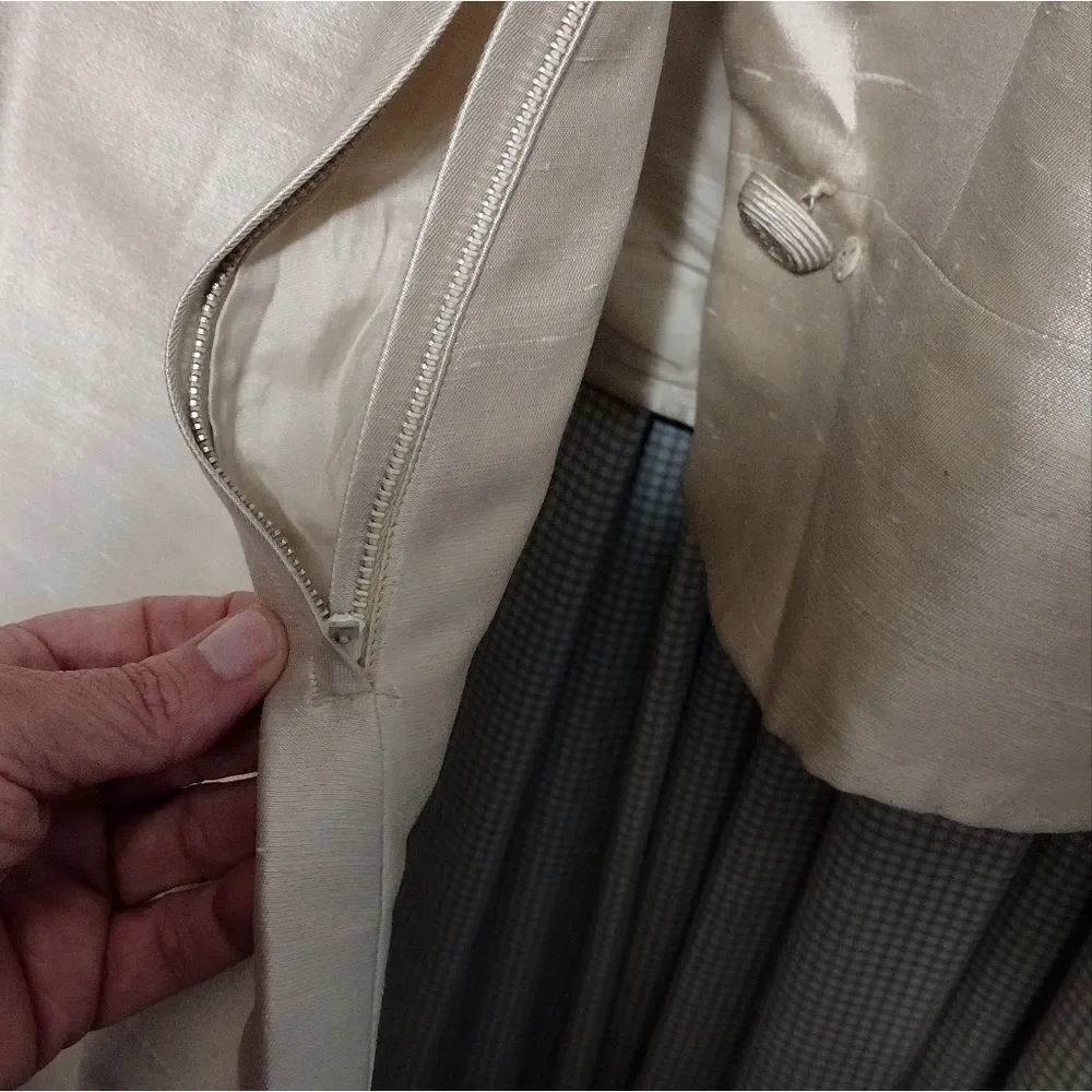 Vintage  Betsy Bates raw silk skirt suit